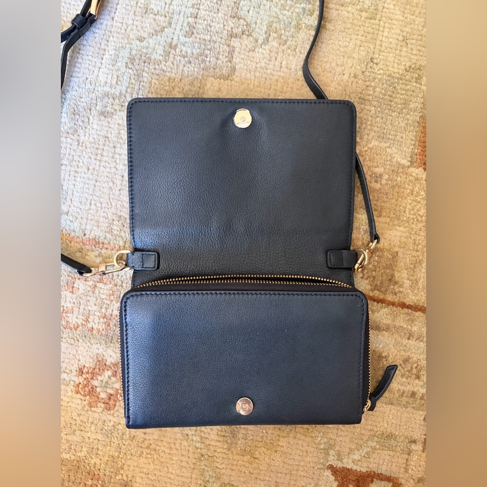 Tory Burch Black Pebbled Leather Embossed Logo Crossbody - Picture 3 of 12